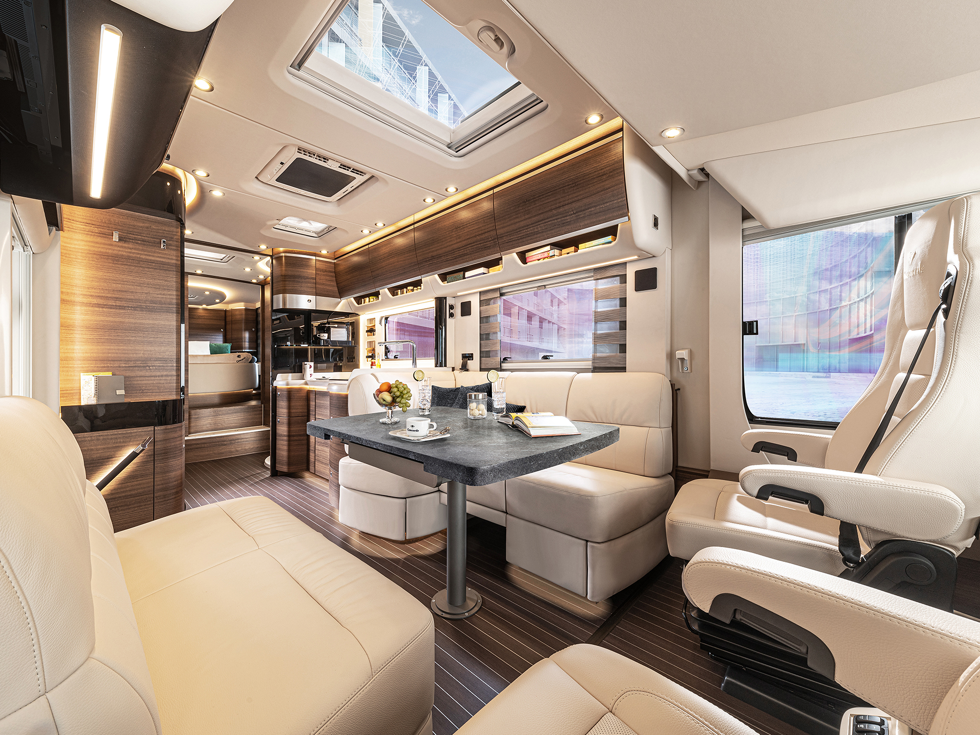 Mehr Komfort, mehr Raum – das ist der Liner. Der großzügige Sitzbereich im Concorde Liner.